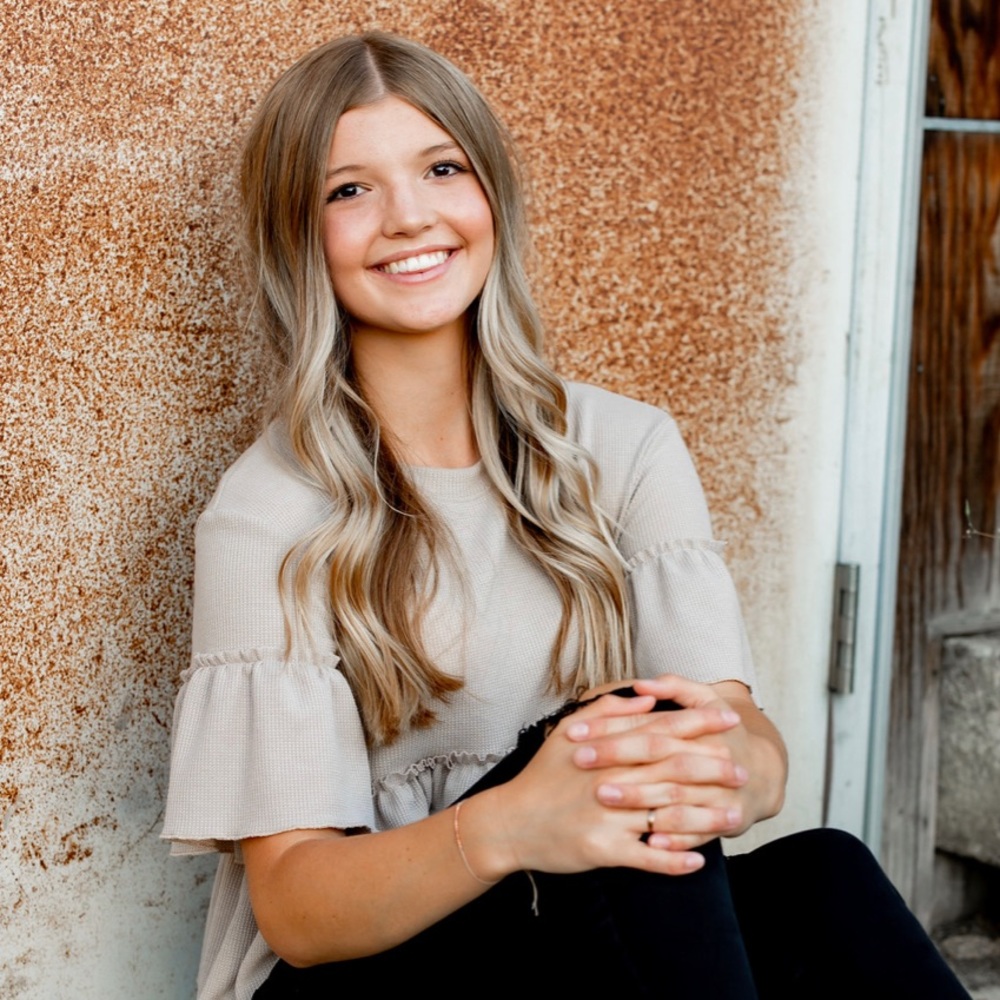 Meet your Posher, Hailey